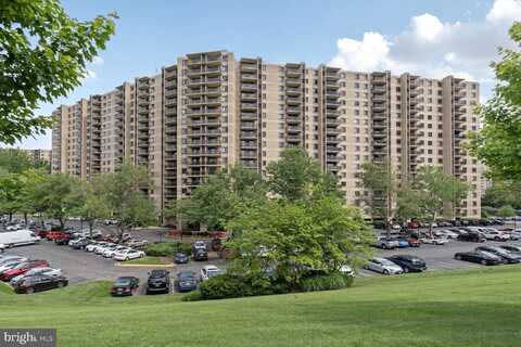 205 YOAKUM PARKWAY, ALEXANDRIA, VA 22304