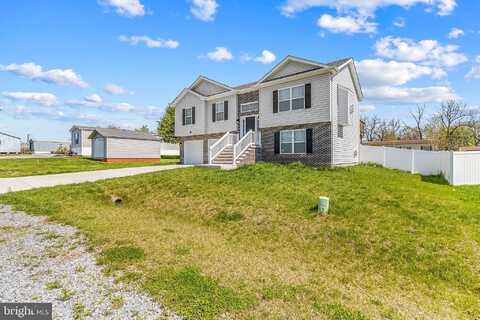67 GRAHAM DRIVE, MARTINSBURG, WV 25405