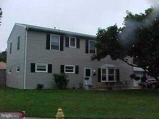 400 LOUISE AVENUE, CROYDON, PA 19021