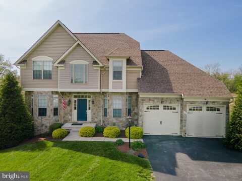 189 POTOMAC CROSSING STREET, CHARLES TOWN, WV 25414