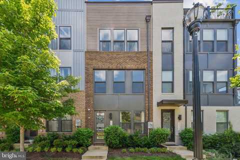 2510 CRIMSON FOX DRIVE, HYATTSVILLE, MD 20782