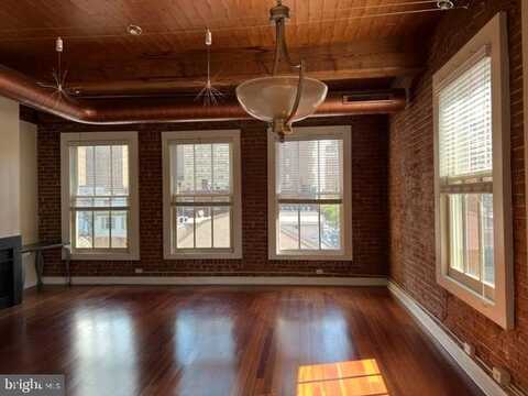 105 S 18TH STREET, PHILADELPHIA, PA 19103