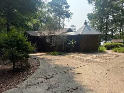 77 Dobbins Lane, Fort Gaines, GA 39851