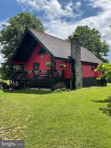 26 CROSSINGS VIEW ROAD, PAW PAW, WV 25434