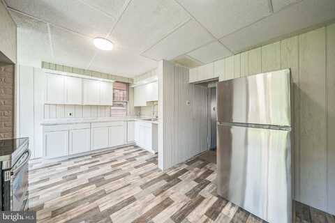 134 W SPRUCE STREET, TAMAQUA, PA 18252