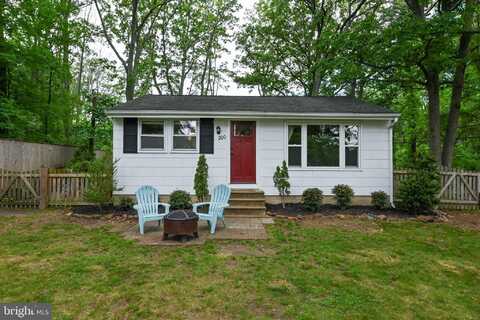 200 SOUTHWOOD ROAD, PASADENA, MD 21122