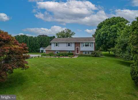 215 SLEEPY HOLLOW DRIVE, MOHRSVILLE, PA 19541