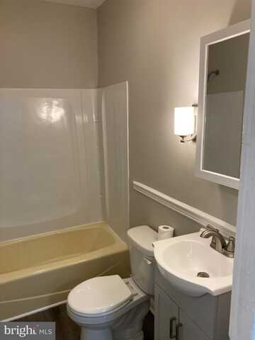 332 CHESTNUT STREET, POTTSTOWN, PA 19464