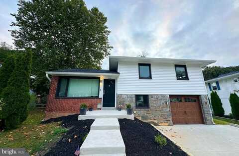 1126 BROOKWOOD LANE, SECANE, PA 19018