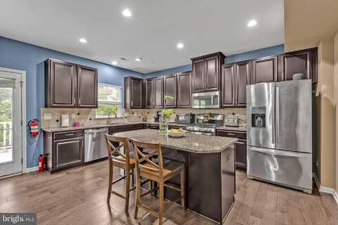 29 REGENCY COURT, CHERRY HILL, NJ 08002