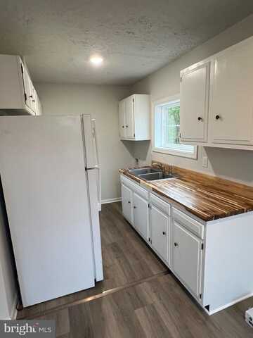 50 BRIARWOOD LANE, BERKELEY SPRINGS, WV 25411