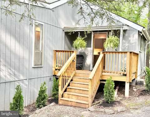 101 CHIEF CORNSTALK TRAIL, HEDGESVILLE, WV 25427