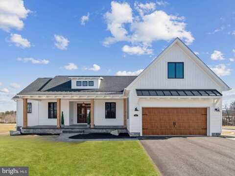 123 QUARTZ RIDGE ROAD, HANOVER, PA 17331