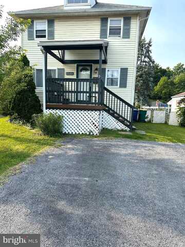 2221 LINCOLN AVENUE, READING, PA 19609