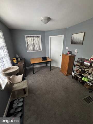 1213 W COLLEGE AVENUE, YORK, PA 17404