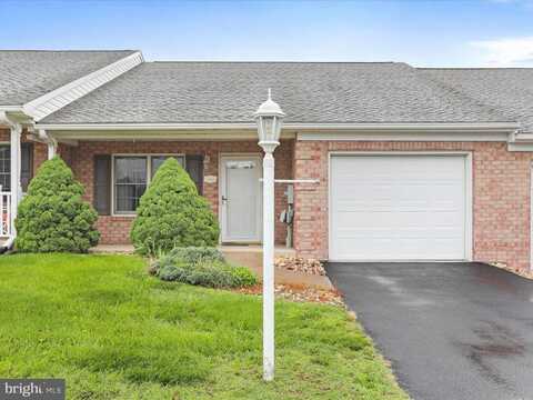 744 LARGO DRIVE, HAGERSTOWN, MD 21740