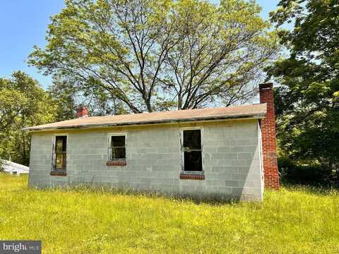 25 MICKEY LANE, MILROY, PA 17063