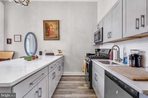 927 CLINTON STREET, PHILADELPHIA, PA 19107
