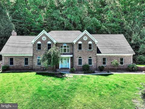 818 GREEN HILLS ROAD, BIRDSBORO, PA 19508