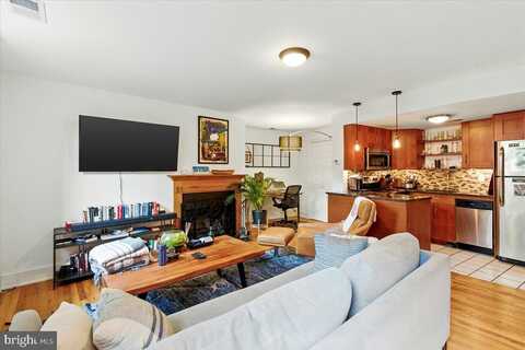 901 SOUTH CAROLINA SE, WASHINGTON, DC 20003