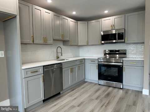 3314 ELLISTON CIRCLE, PHILADELPHIA, PA 19114
