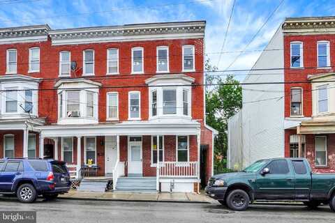 327 E COLLEGE AVENUE, YORK, PA 17403