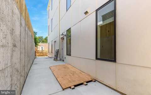 511 GORGAS LANE, PHILADELPHIA, PA 19128