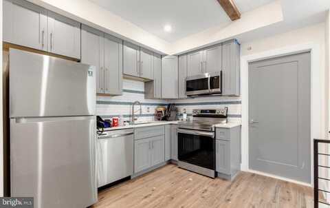 511 GORGAS LANE, PHILADELPHIA, PA 19128