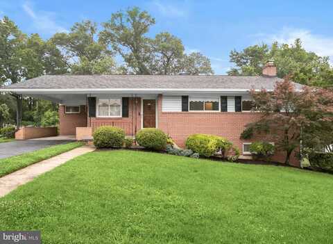 6815 CALVERTON DRIVE, HYATTSVILLE, MD 20782