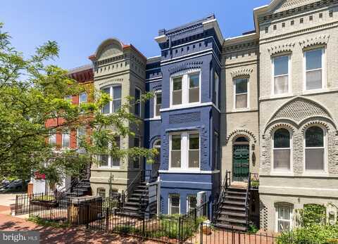 704 F STREET NE, WASHINGTON, DC 20002