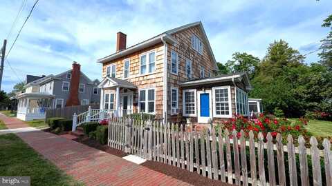 121 S CONWELL STREET, SEAFORD, DE 19973