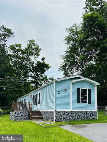 606 FANCY FILLY CIRCLE, MARTINSBURG, WV 25403