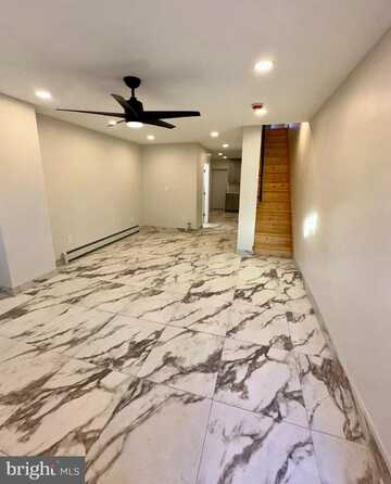205 W WISHART STREET, PHILADELPHIA, PA 19133