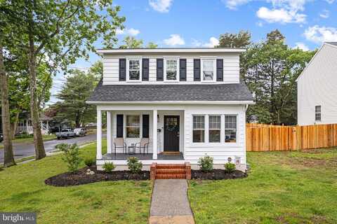 401 WOODLAND AVENUE, GLENDORA, NJ 08029