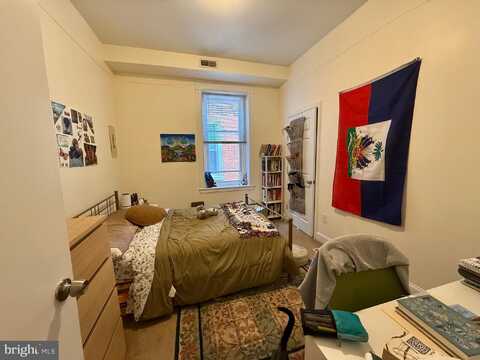 922 S 49TH STREET, PHILADELPHIA, PA 19143