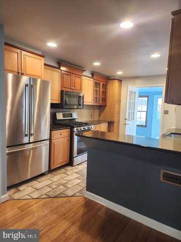 27 ORANGE AVENUE, AMBLER, PA 19002