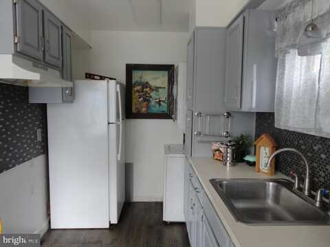 928 LINDEN, PLEASANTVILLE, NJ 08232