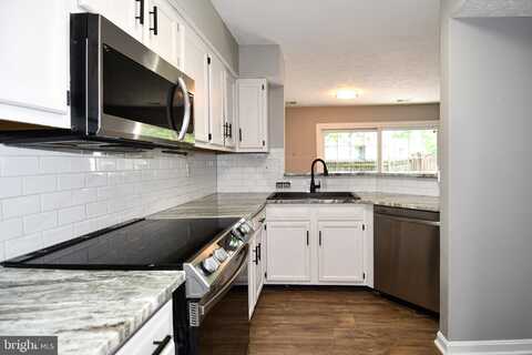 13703 LORD STERLING PLACE, UPPER MARLBORO, MD 20772