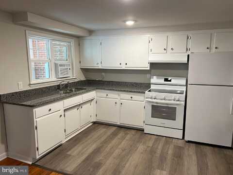 156 TOWER CIRCLE ROAD, BERKELEY SPRINGS, WV 25411