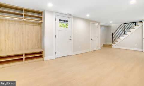 1601 S STAFFORD STREET, ARLINGTON, VA 22204