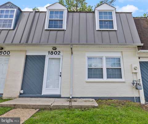 1802 VILLAGE GREEN, LANDOVER, MD 20785