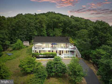 1390 APPLEWOOD DRIVE, FRONT ROYAL, VA 22630