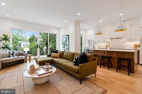 6120 30TH STREET NW, WASHINGTON, DC 20015