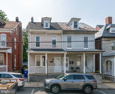 16 S 2ND STREET, WOMELSDORF, PA 19567