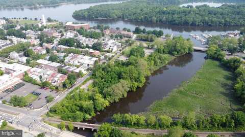 305 TATHAM STREET, BURLINGTON, NJ 08016
