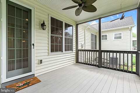 1816 WINDSONG LANE, LANCASTER, PA 17602