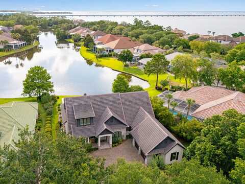485 Captains Circle, Destin, FL 32541