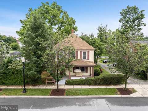 507 S FAIRFAX BOULEVARD, CHARLES TOWN, WV 25414