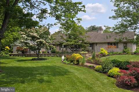 4 APPLE TREE LANE, HUMMELSTOWN, PA 17036