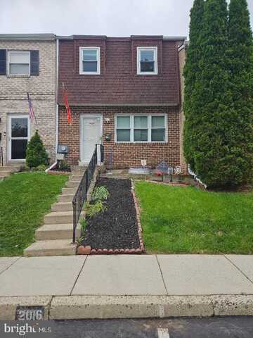 2016 BAYLESS PLACE, NORRISTOWN, PA 19403